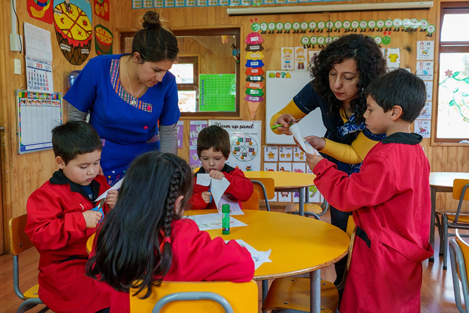 Conoce a los 16 párvulos ganadores que visitarán el Centro Espacial de Inglaterra por su buena asistencia a clases