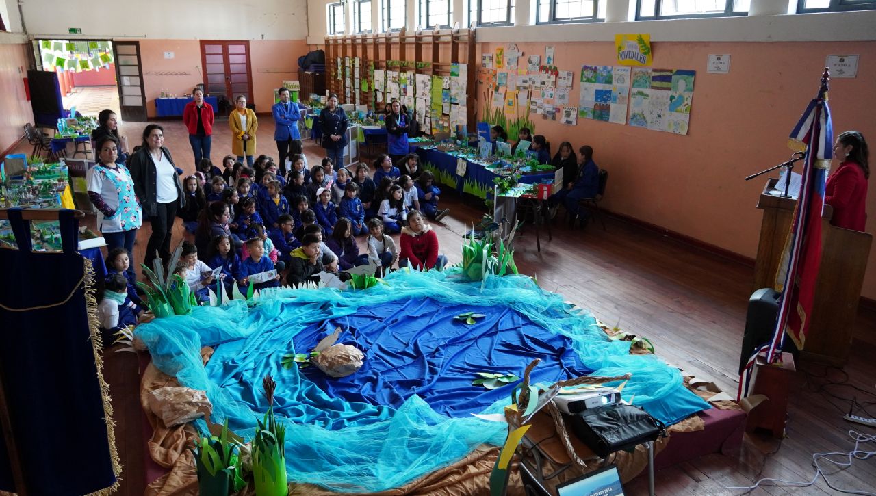 Estudiantes del Colegio Javiera Carrera de La Serena aprenden sobre la importancia de cuidar Los Humedales