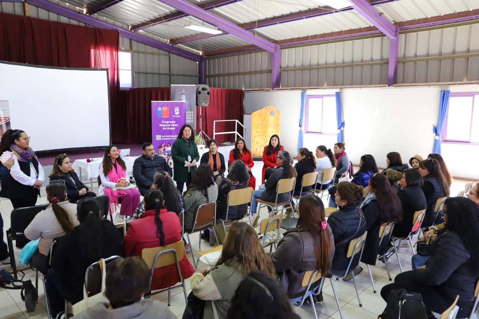 Programa “Mujeres Jefas de Hogar” llega por primera vez a la comuna de Río Hurtado