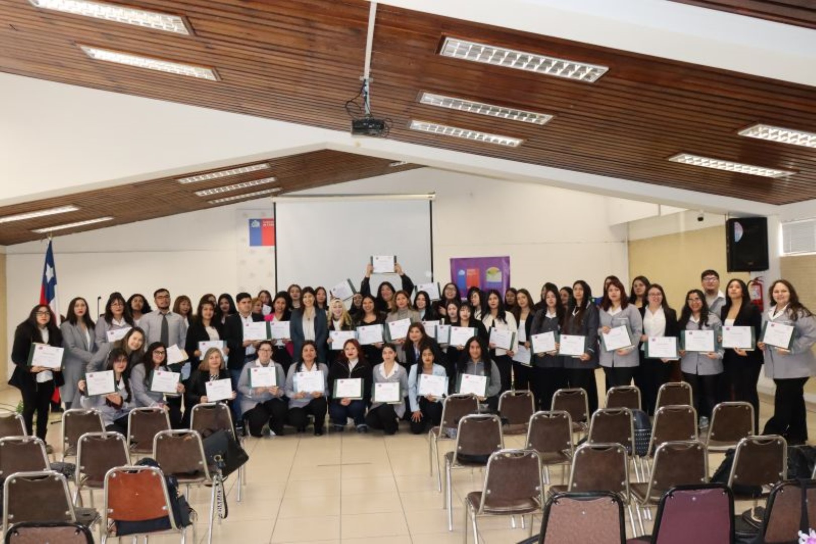 Estudiantes de trabajo social se certifican para promover derechos sexuales y reproductivos en sus comunidades