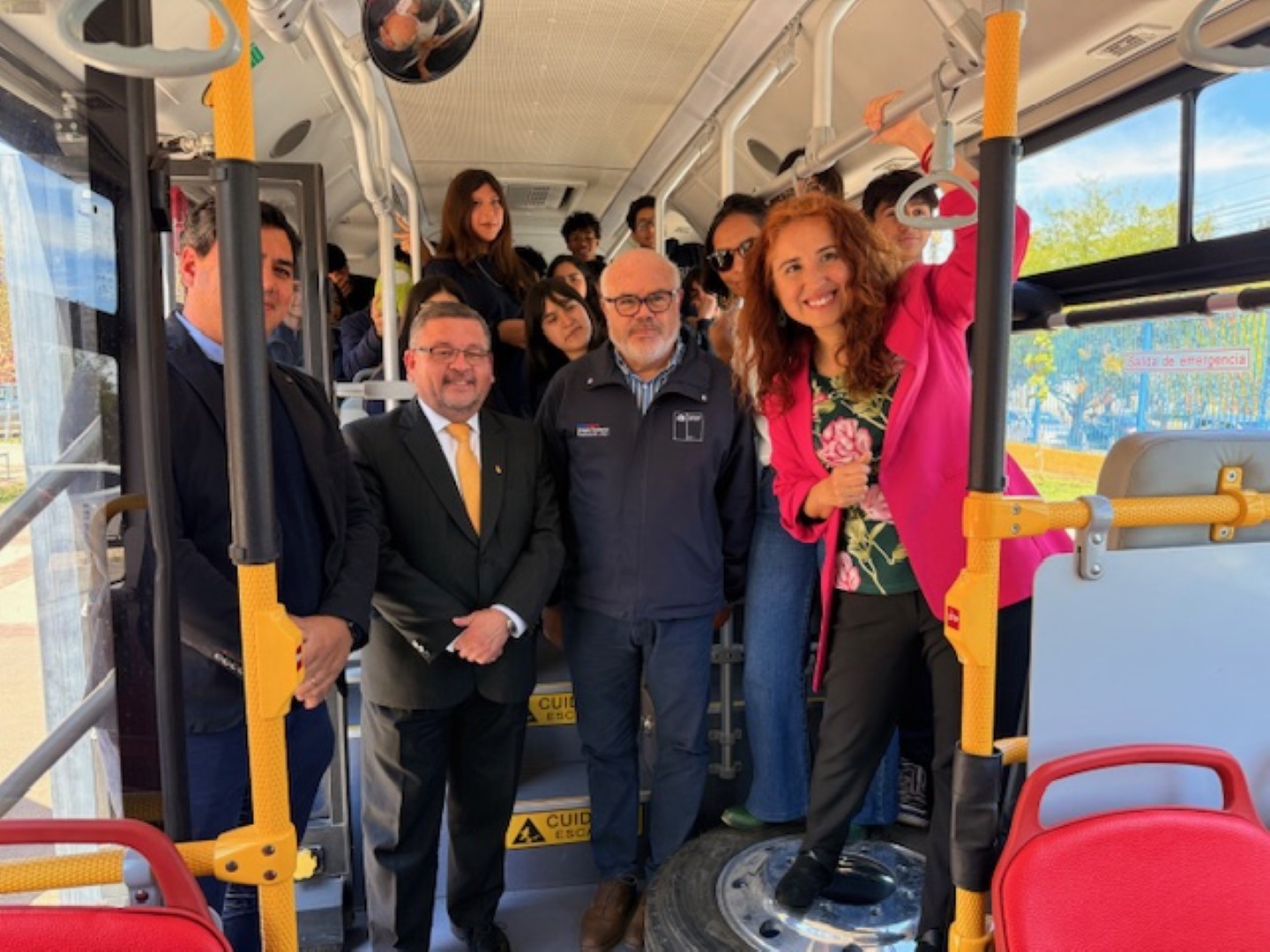 Autoridades llaman a estudiantes de Ovalle a obtener la TNE ante la llegada de los buses eléctricos a la comuna