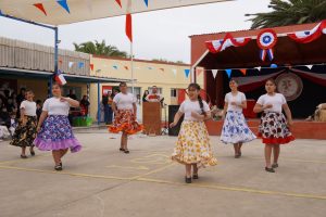 En el Colegio Saturno se realizó II Encuentro de Bailes Folklóricos Red Rural con Escuelas de La Serena y Vicuña