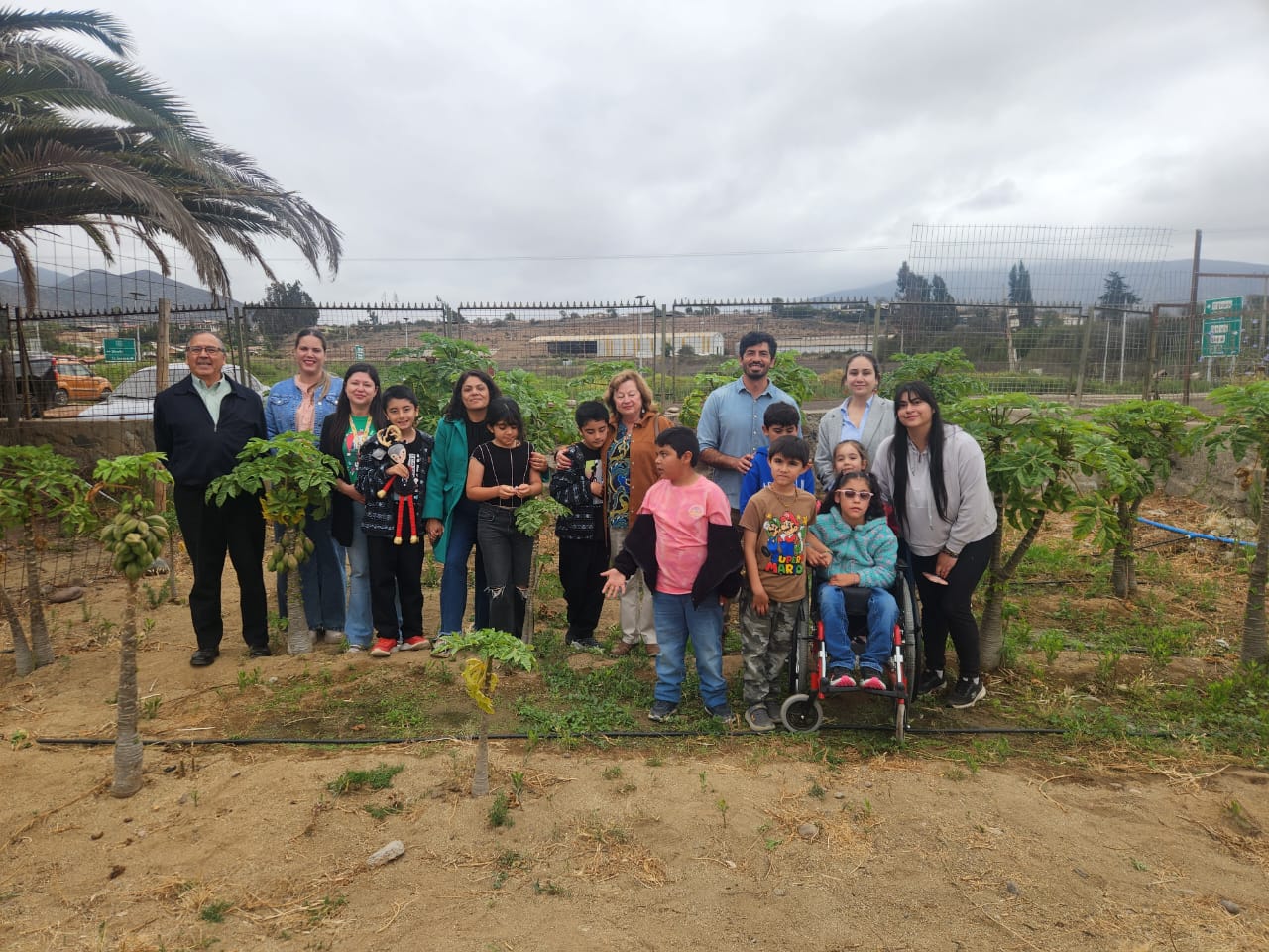 Aguas del Valle apoya proyecto de aguas grises y riego automático en huerto escolar de colegio rural de La Serena