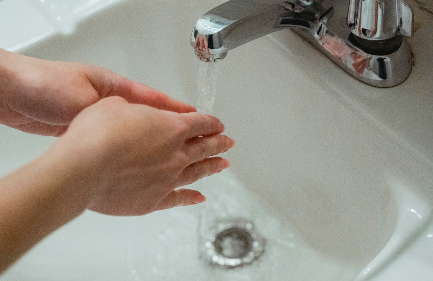 Aguas del Valle recuerda el inicio de período de sobreconsumo de agua potable