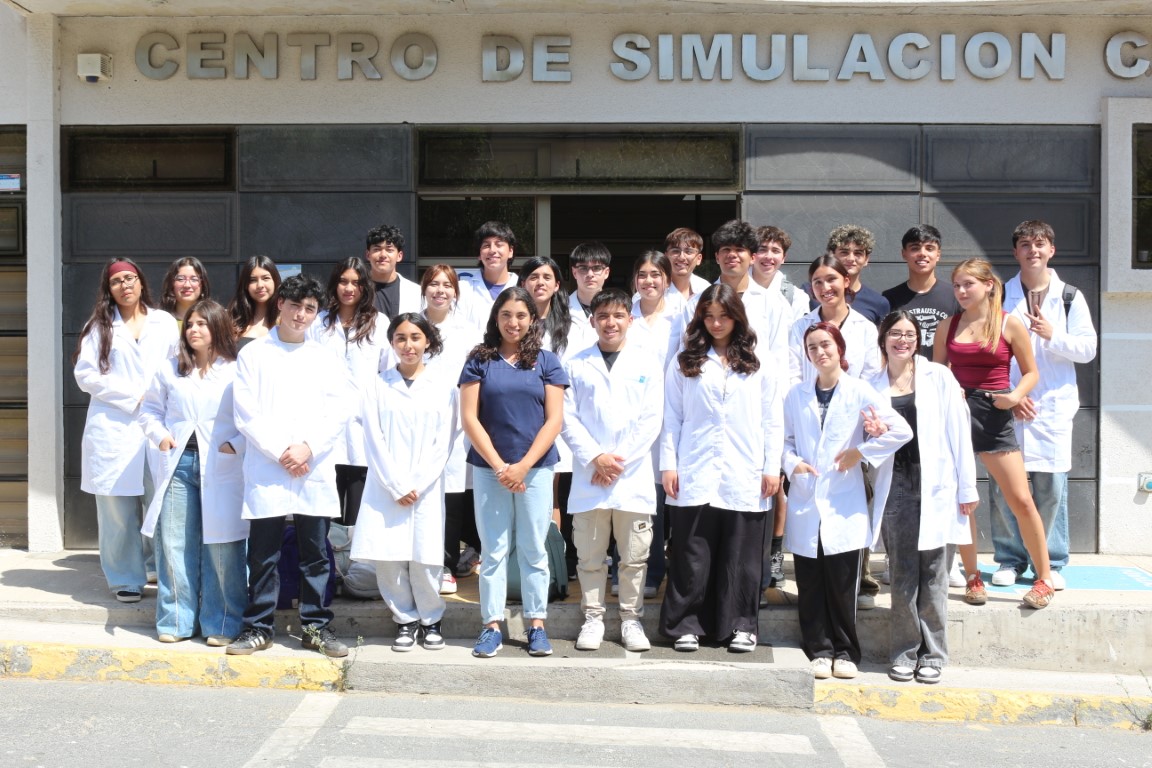 Facultad de Medicina UCN acerca las ciencias de la salud a jóvenes de enseñanza media
