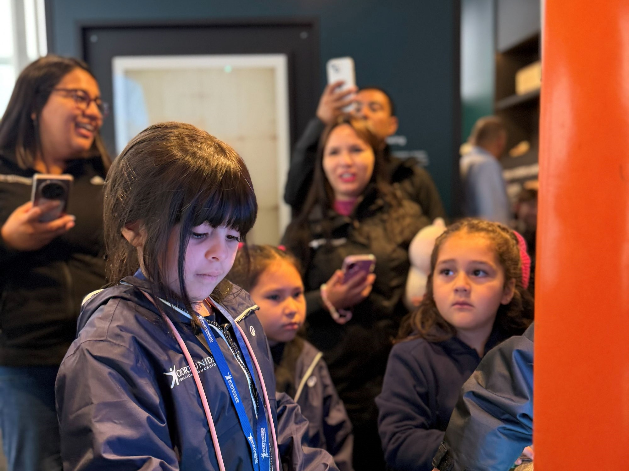 Invito a las familias a participar en Haz que Despeguen un viaje único junto a los niños