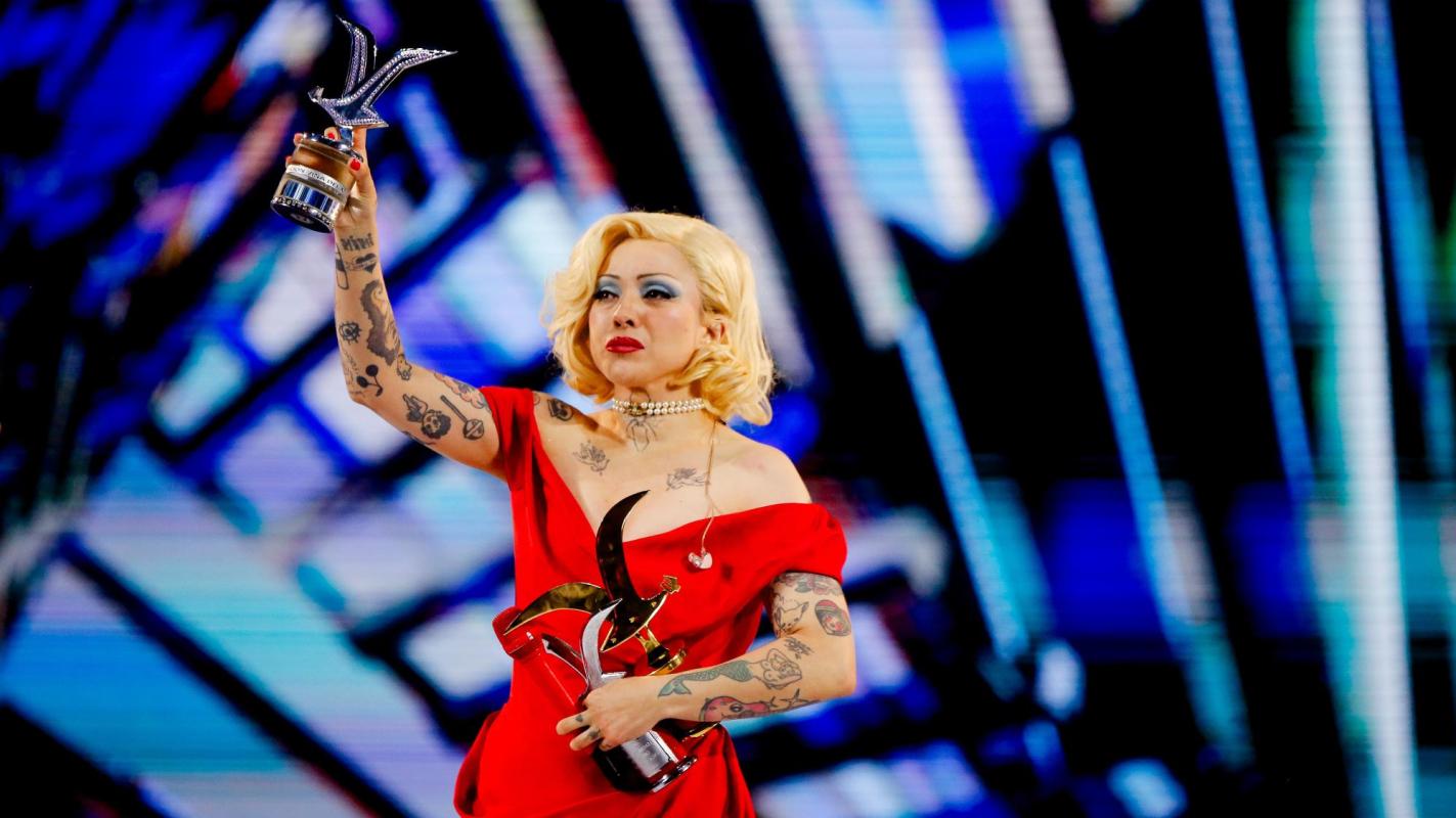 El regreso de Mon Laferte y la apuesta sinfónica de Yandel