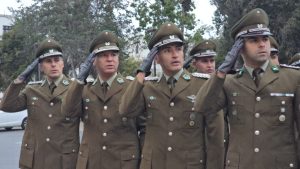 Con el izamiento de la Bandera Nacional Carabineros inició Conmemoraciones por sus 99 años