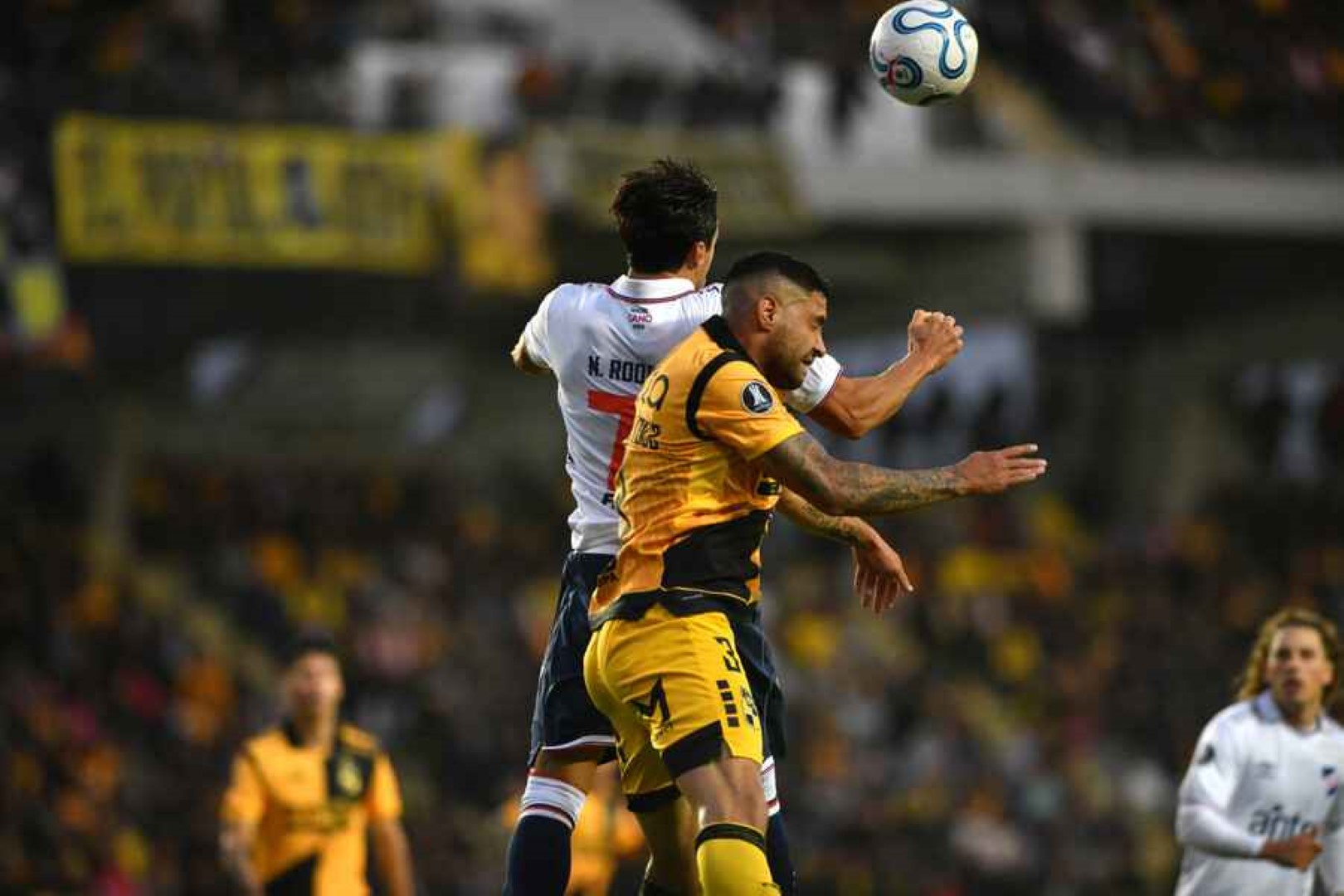 Coquimbo Unido domina, sufre y celebra un empate con sabor a triunfo