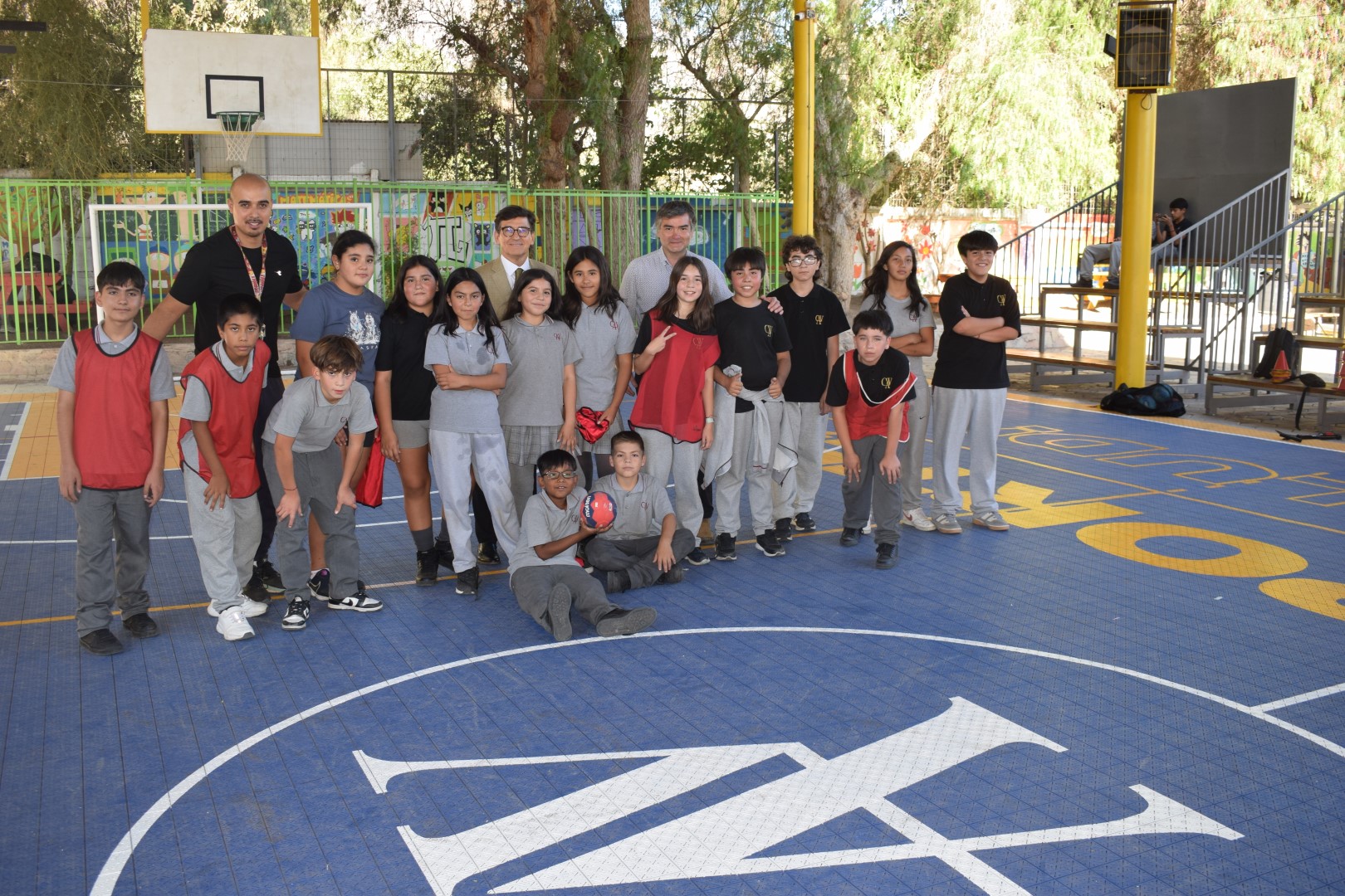 Seremi de Educación Marcelo Salvo Meneses visita el Colegio Antonio Varas
