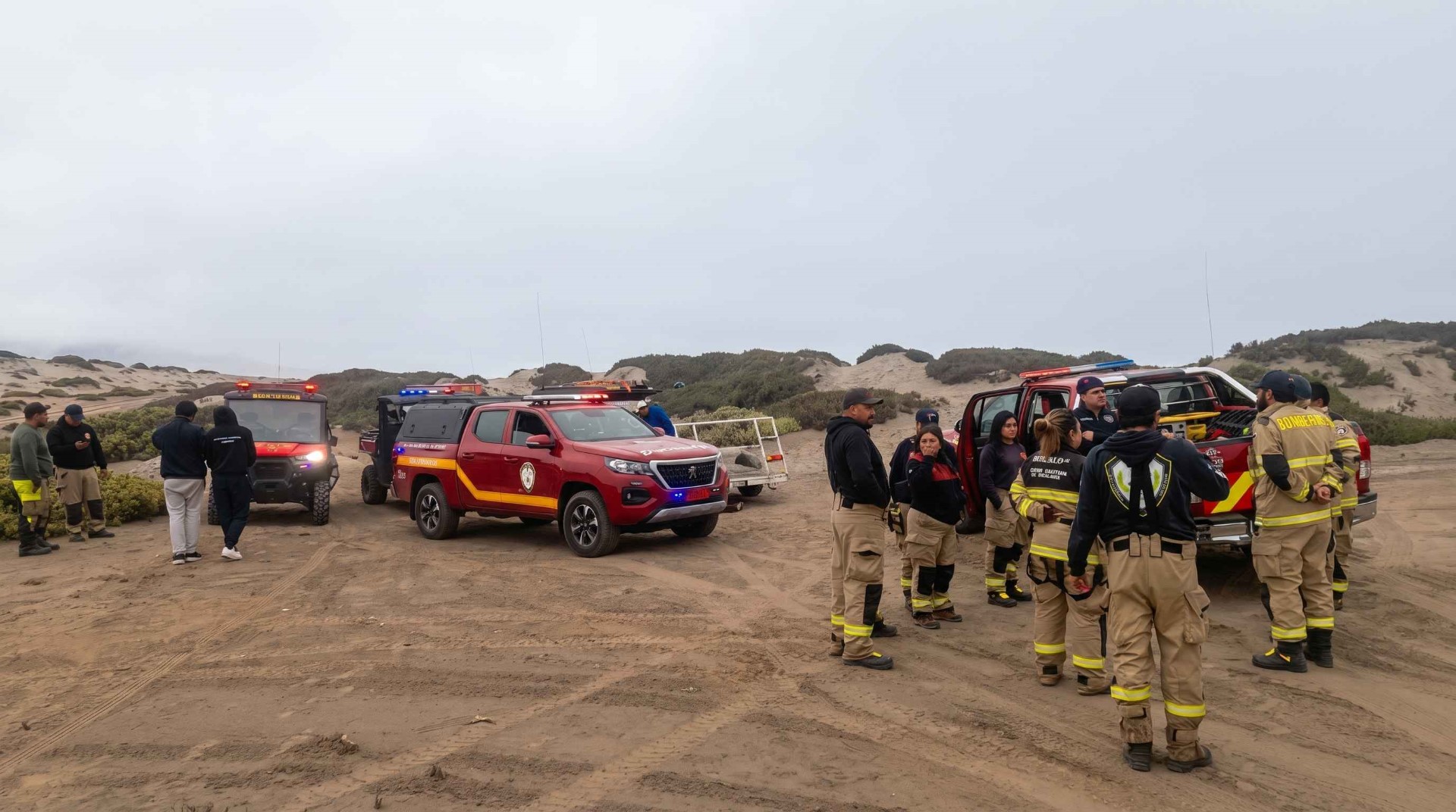Un fallecido deja jornada de pesca deportiva en Playa de Los Choros tras ser arrastrado por el mar en roqueríos