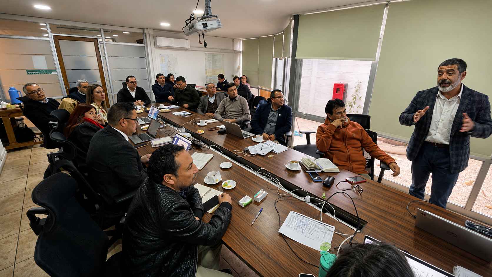 Aguas del Valle presenta proyecto de reúso de agua a consejeros regionales