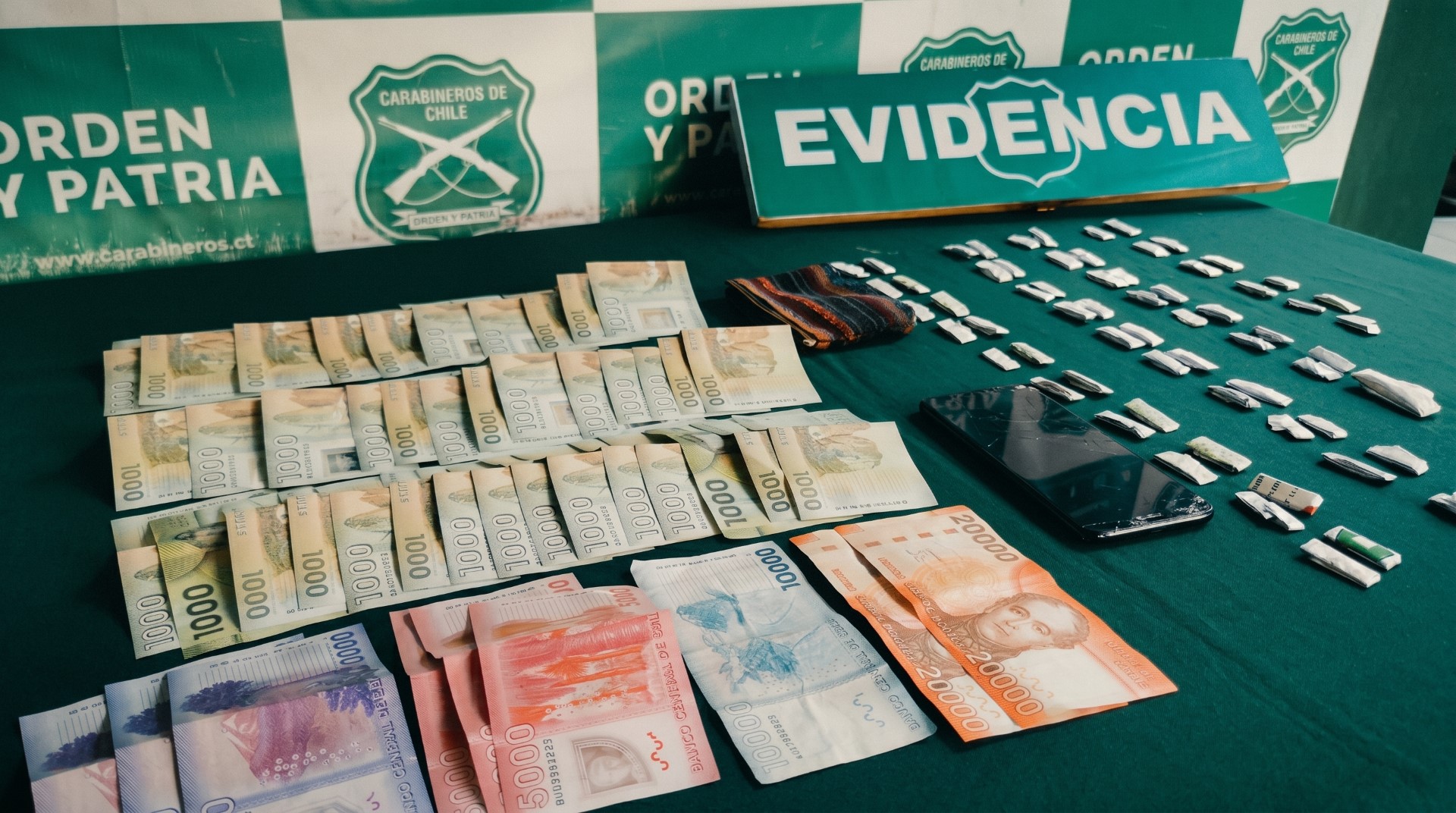 Carabineros detiene a dos personas por microtráfico de drogas en Ovalle