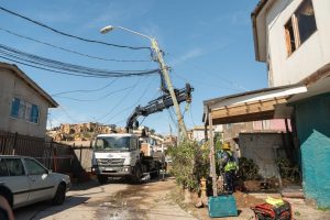CGE despliega masivo operativo con más de 2 mil trabajadores redestinados desde todo el país y tres helicópteros para reparar severos daños en la región de Coquimbo
