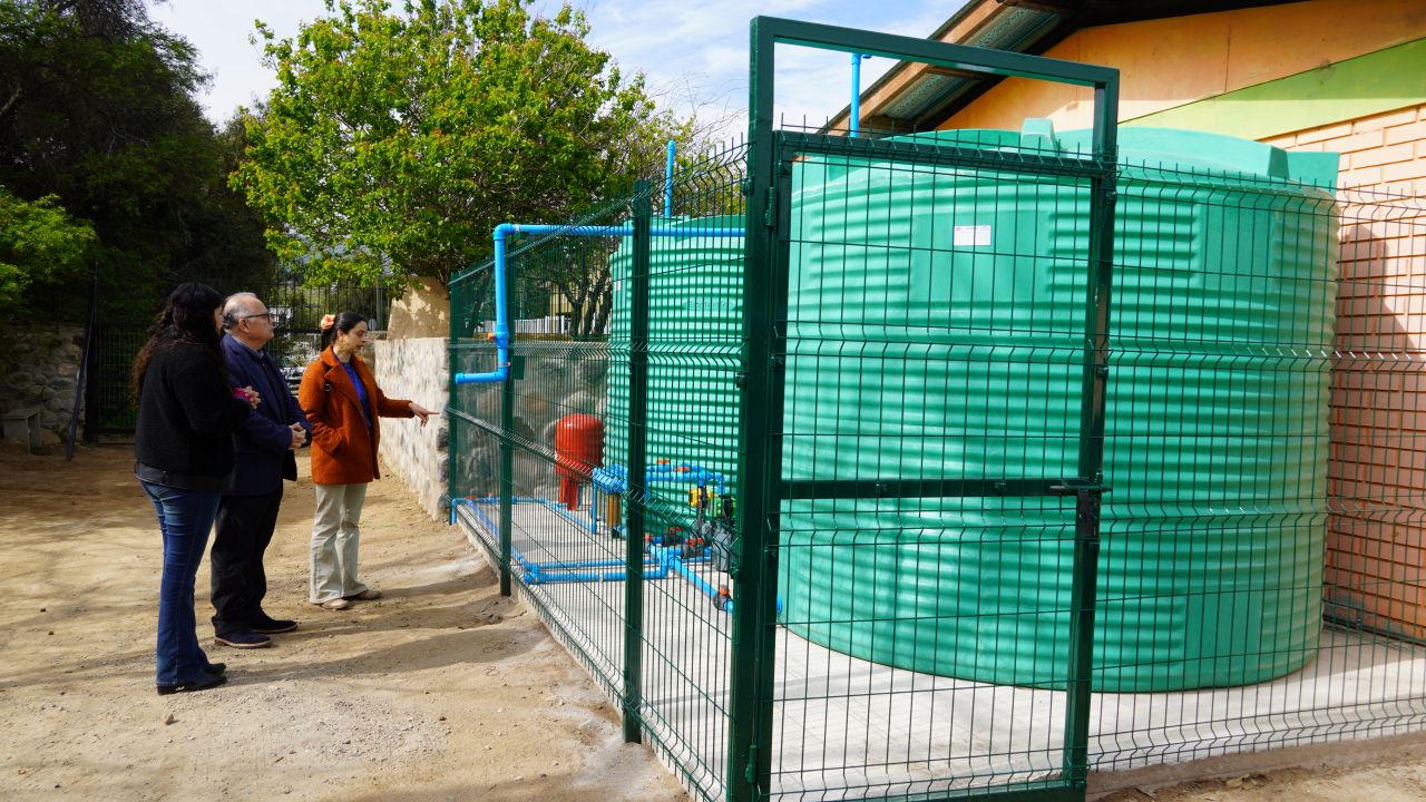 Colegio Quebrada de Talca dispondrá de sistema de respaldo de agua potable instalado por SLEP Elqui