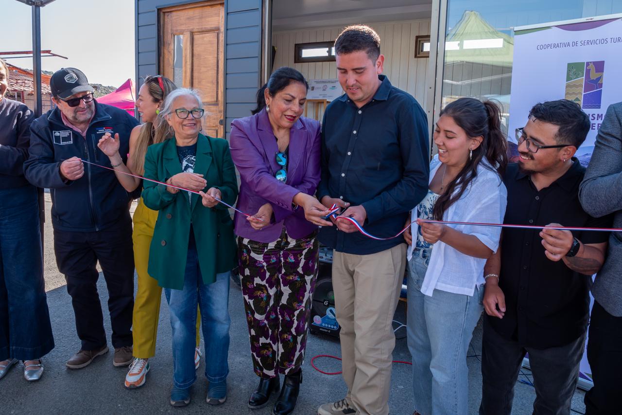 Comunidades inauguran primera oficina móvil de turismo de conservación en La Higuera