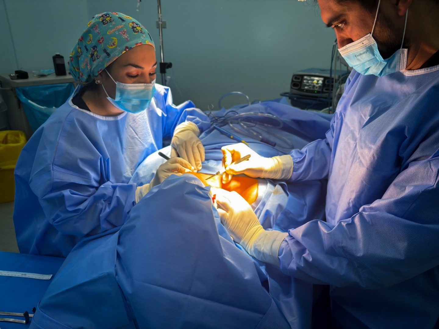 Inédita cirugía de alta precisión permite salvar ojo de paciente con cáncer de piel en el Hospital de Coquimbo