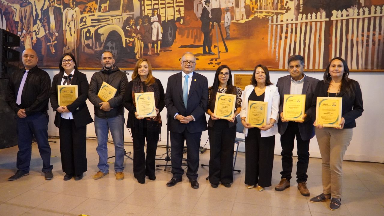 SLEP Elqui y gremios reconocen a funcionarias y funcionarios de la Educación de Paihuano